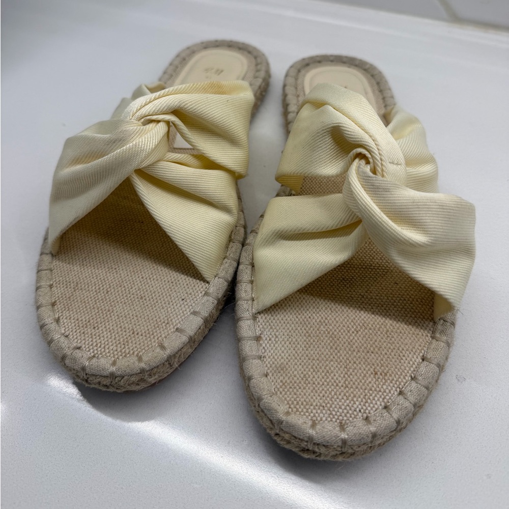 H&M Twist Detail Espadrille Sandals